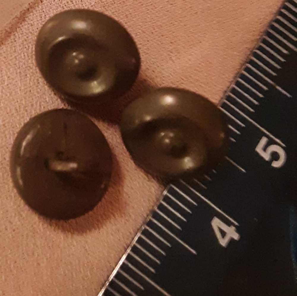 (26) PIGEON GRAY VICTORIAN ERA BOOT/SHOE BUTTONS Unisex